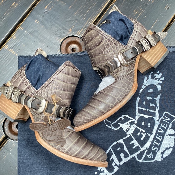 Freebird Slade in Stone Croco - Picture 3 of 13